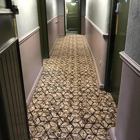 The Unicorn ريتشموند